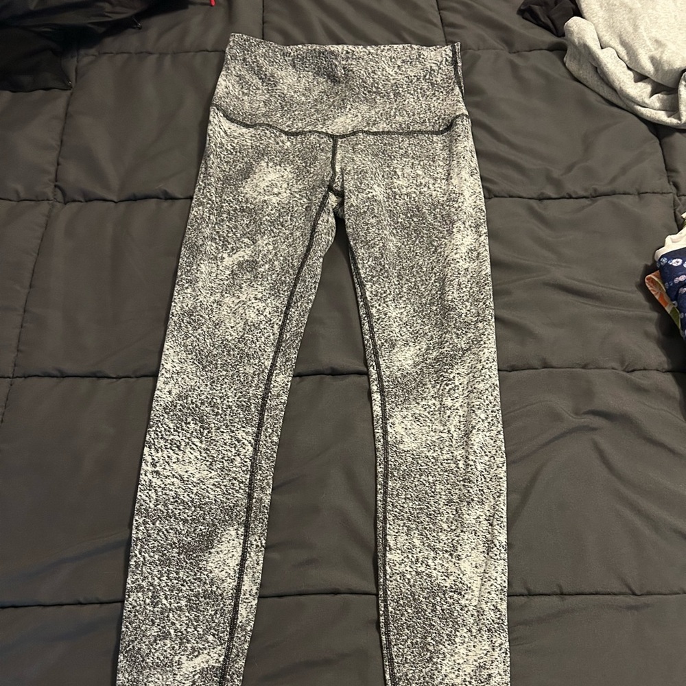 Lululemon Wunder Under Pant (Hi-Rise) Luon Spray Jacquard White Black Size 8